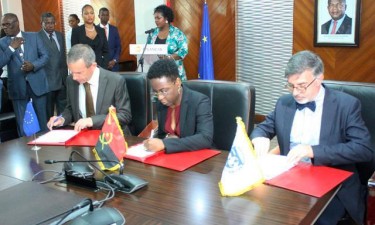 UE quer ajudar na melhoria da transparência orçamental 