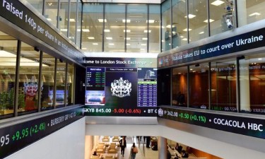 Bolsas europeias caem mais de 5% 