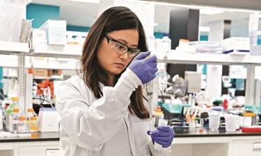 China anuncia primeiro ensaio clínico de vacina