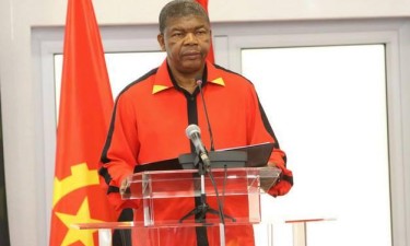 Presidente do MPLA admite rever previsões económicas
