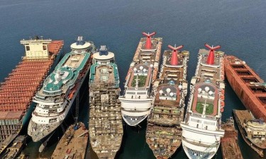 Cruzeiros de luxo desmantelados 