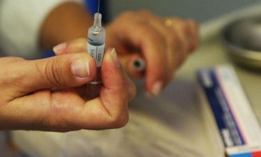 Brasil suspende ensaios clínicos de vacina Coronavac 