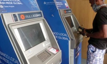 Banco central recomenda alternativas às caixas automáticas 