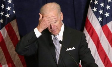 Biden desiste da corrida presidencial e apoia Kamala Harris 