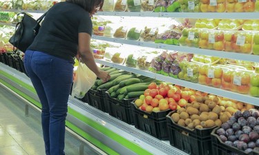 Comer ainda pesa muito no bolso do consumidor angolano