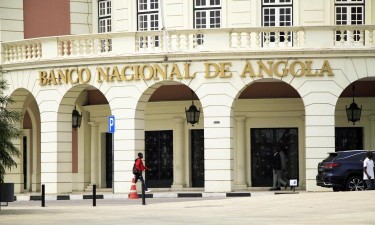 BNA denuncia nove entidades por concessão ilegal de crédito
