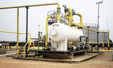 Brent recua 2,97% para 87,85 dólares por barril