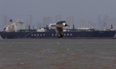 Irão ameaça fechar rotas alternativas no Estreito de Ormuz