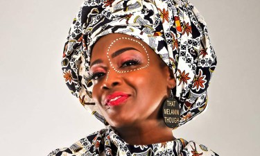 Angolana é co-autora da obra 'Empreendedorismo da Mulher Negra'