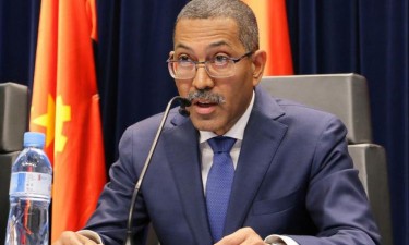 Ministro dos Petróleos defende reforço da participação de empresas nacionais no sector