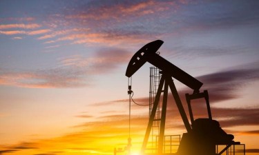 Petróleo avança 1,4% com perspectiva de mais sanções à Rússia e está perto dos 110 dólares