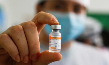 Vacinas renderam mais de 90 milhões aos líderes da Pfizer, BioNTech e Moderna