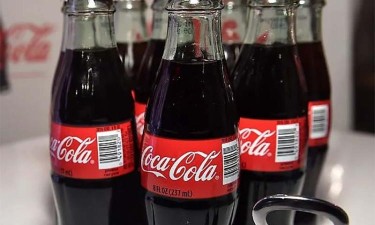 Grupo Castle ‘retém’ garrafas da Coca-cola e obriga Refriango a investir na produção de novas