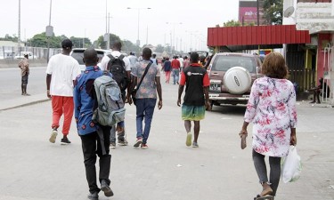 Pelo menos 54% dos trabalhadores angolanos ficaram estagnados 
