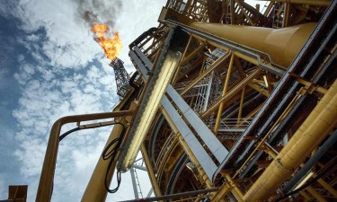 Angola recebe menos 15% de petróleo pelo direito de concessão