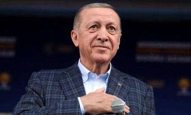 Erdogan reeleito presidente da Turquia com 52% dos votos