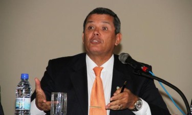 Rui Falcão é o novo ministro da Juventude e Desportos 