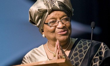 De presa política de uma ditadura, a primeira mulher presidente em África 