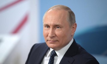 Putin é reeleito para 5º mandato na Rússia 