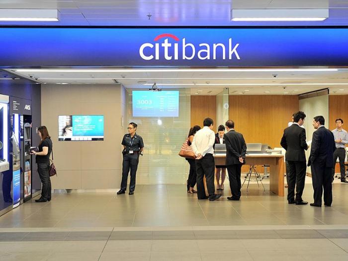 Citibank e mais dois gigantes da banca internacional em Luanda