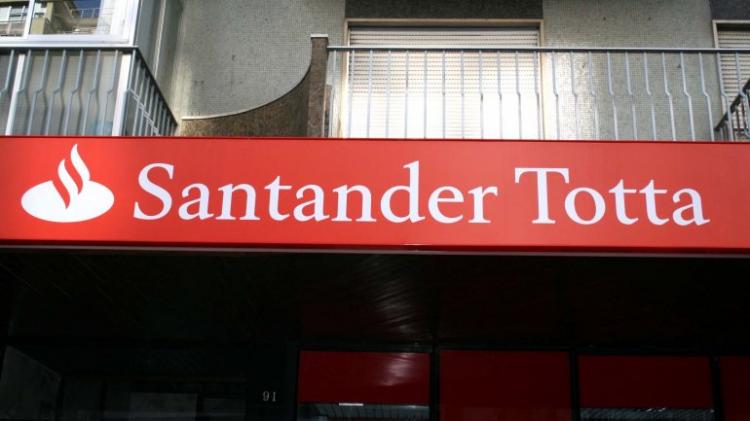Banco Santader Totta financia Angola com mais de 14 milhões de euros