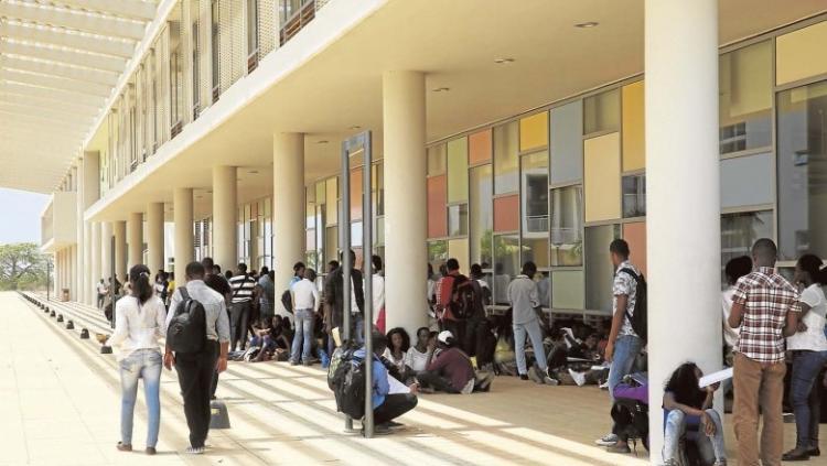 Ensino universitário em Angola deixa de ser gratuito