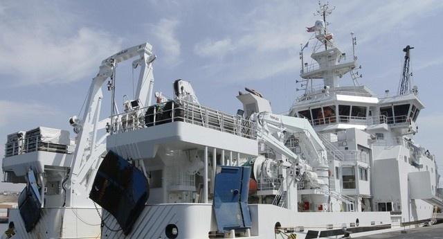 Angola recebe 1.º navio de investigação marinha