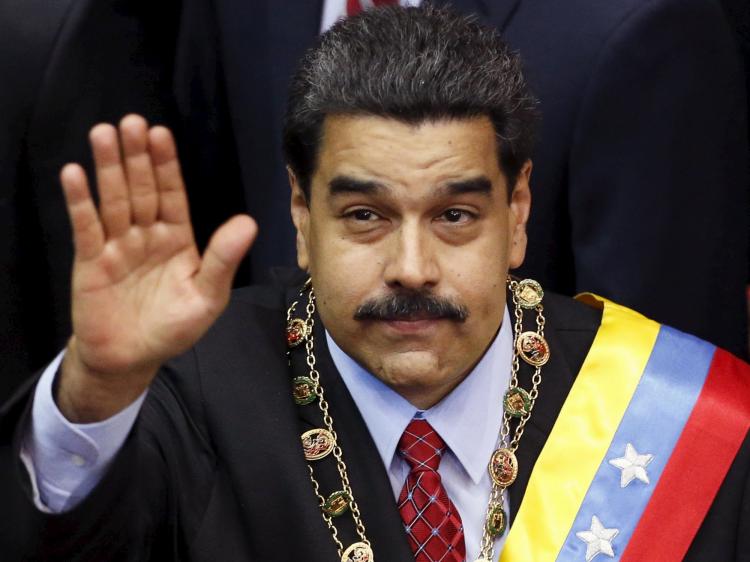 Maduro renova mandato sem reconhecimento do Parlamento