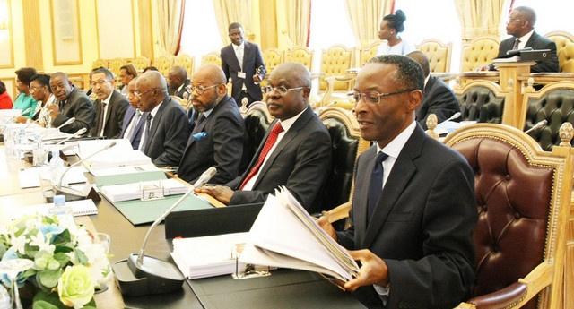 Angola aprova acordo de protecção de investimentos com Portugal
