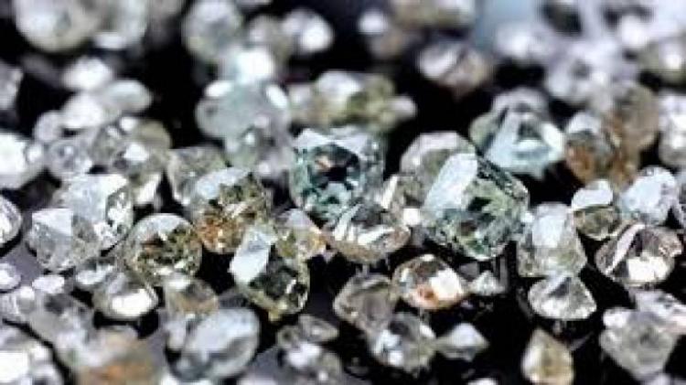 Governo lança concurso para avaliadores de diamantes