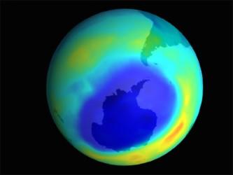 Buraco de grandes proporções abre-se na camada de ozono 