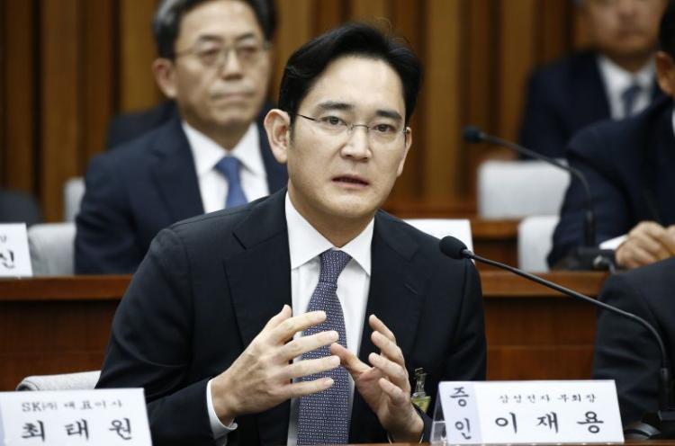 Justiça sul-coreana pede mandado de prisão para herdeiro da Samsung