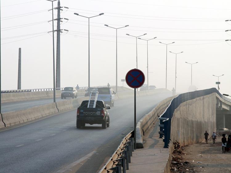 Engenheiros chumbam construção de 40 viadutos em Luanda 