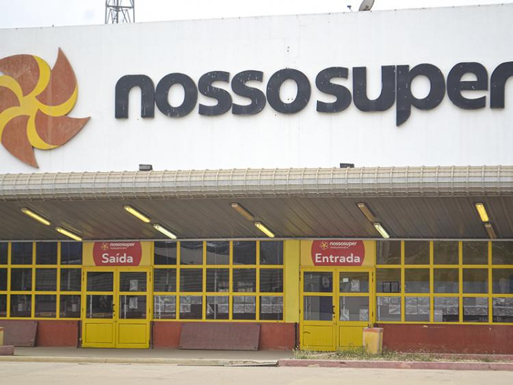 Lojas Nosso Super estão  a encerrar em Luanda