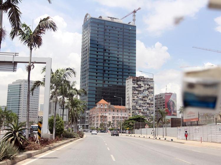 Angola com recessão de 1,6% este ano