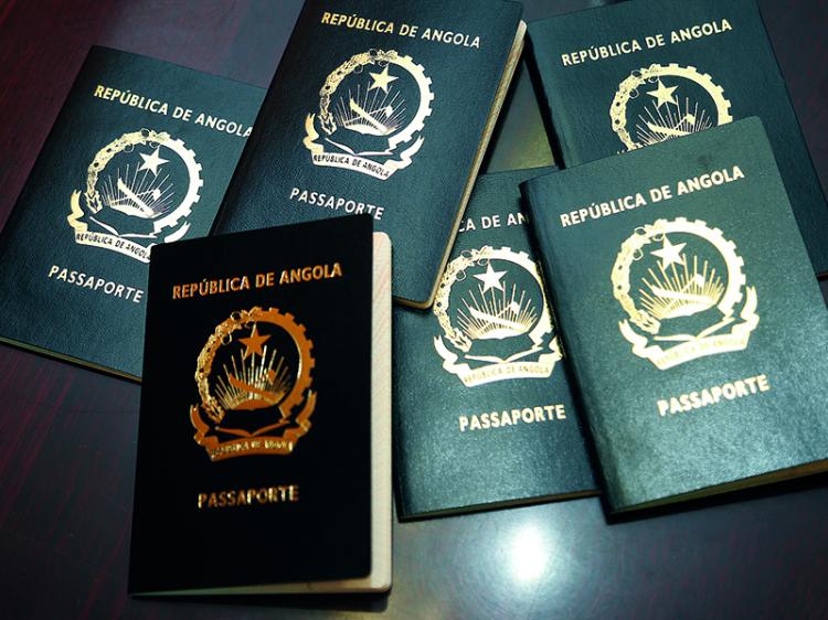 SME promete regularizar emissão de passaportes em 2022