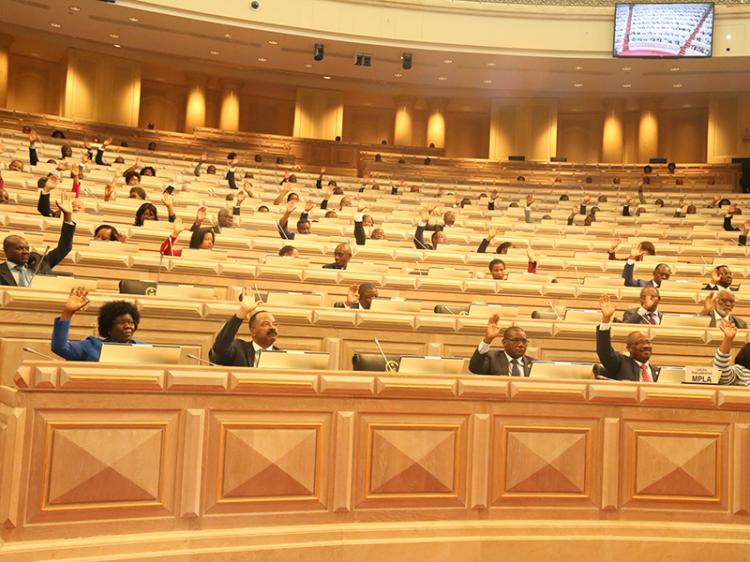 OGE 2022 aprovado pelo MPLA contra vontade da oposição 