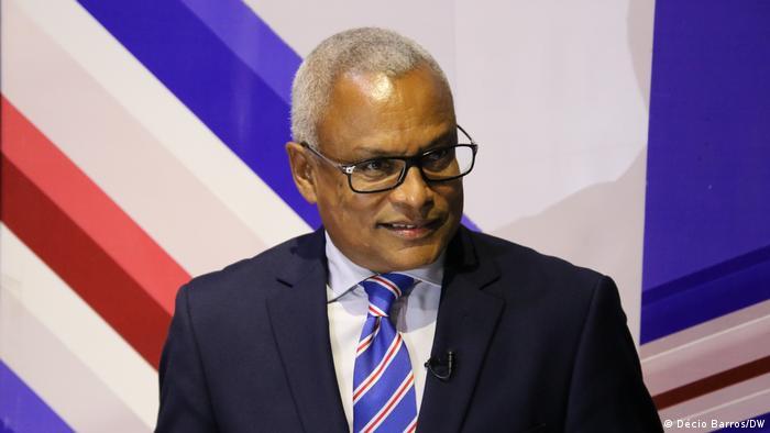 PR de Cabo Verde vê Angola exemplo da "África não submissa" e quer reforçar relações
