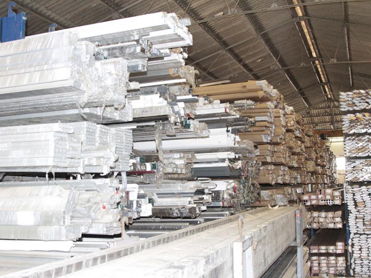 Único produtor de alumínio queixa-se de “concorrência desleal”