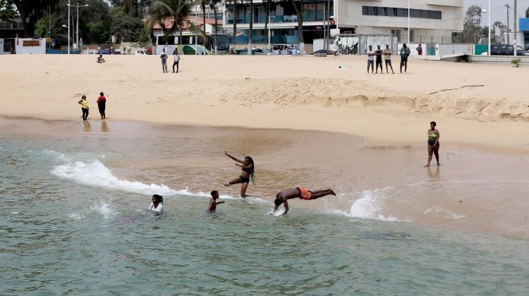 Angola reabre praias a partir de 05 de Março 