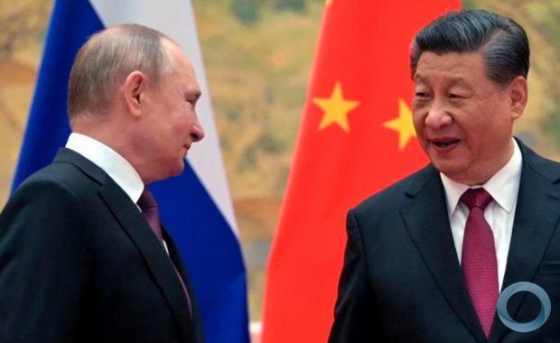 China e Rússia unem-se para denunciar influência dos EUA na Europa e na Ásia
