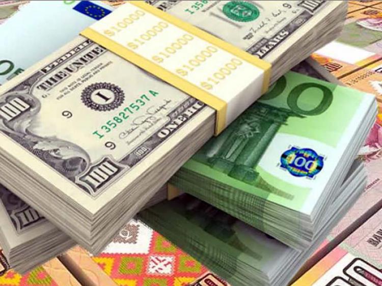 Casas de câmbio desvalorizam limite das vendas de moeda estrangeira