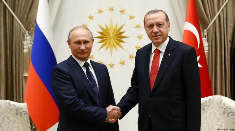 Putin e Erdogan fazem acordo para reforçar a cooperação económica e energética
