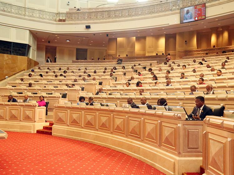 Parlamentares recomendam modernização da justiça e desmaterialização dos processos em tribunal