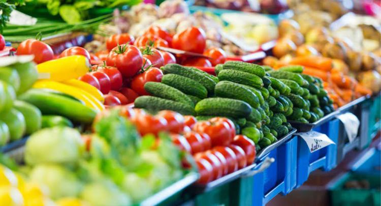 Preços mundiais dos bens alimentares caíram 13,7% em 2023