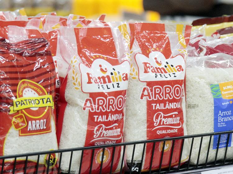 Governo realiza concurso de licenciamento de importadores de arroz para “travar dispêndio de divisas”