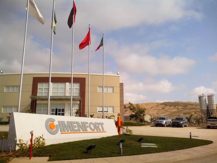Cimenfort reduz produção de cimento para os 35% da capacidade instalada Cimenfort reduz produção de cimento para os 35% da capacidade instalada