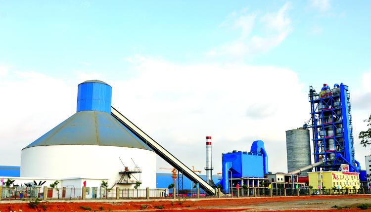 Consórcio Griner, Ciment e Mercons fica com a fábrica de cimento do CIF