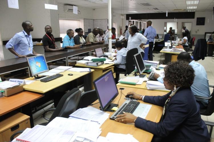 Crise de valores na administração pública Crise de valores na administração pública