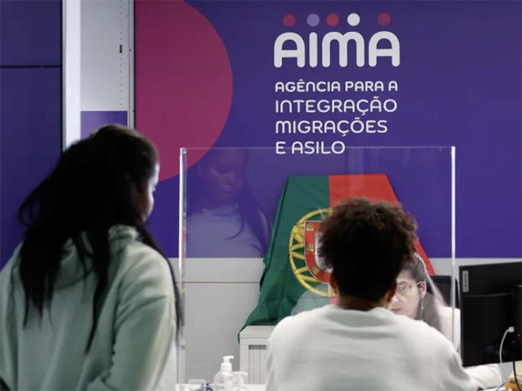 Imigrantes em Portugal vão ter de esperar dois anos para reunir família Imigrantes em Portugal vão ter de esperar dois anos para reunir família
